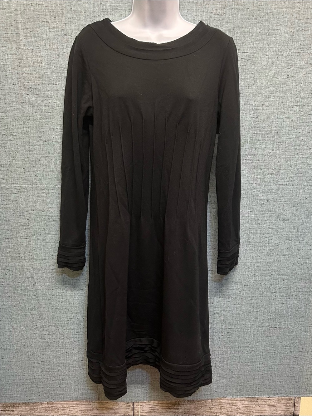 Vintage Linea Domani Black Knit Pleated Dress - Size 10